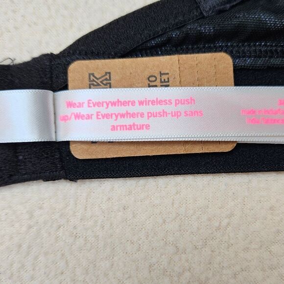 PINK Victoria's Secret Green Plaid Wear Everywhere Wireless Push Up Bra - Picture 9 of 16